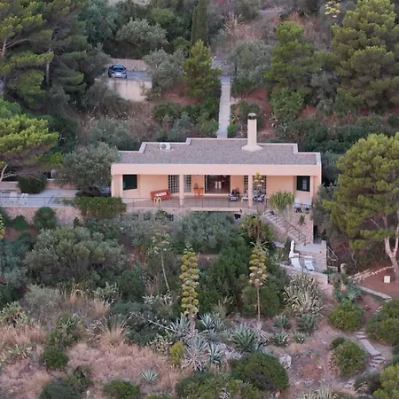 Capo Zafferano باغيريا